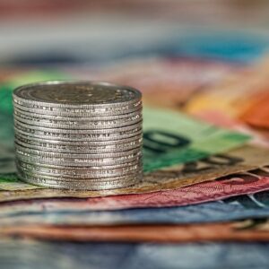 Curso de Microeconomía y Macroeconomía